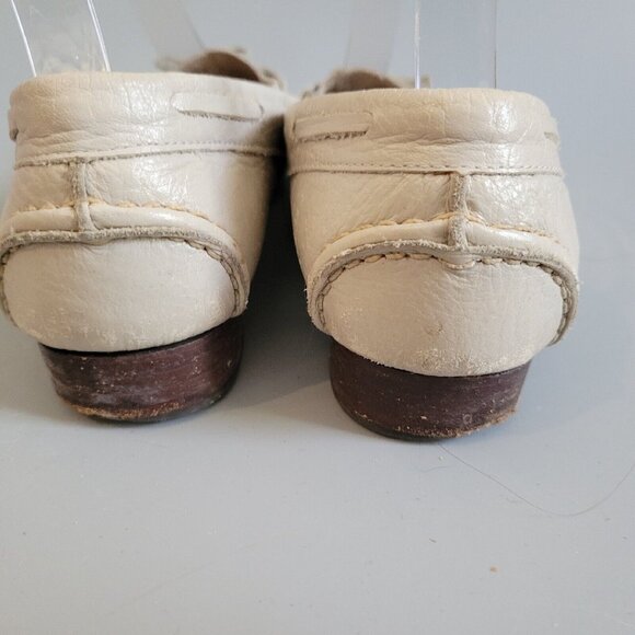 Talbots Beige Leather Moccasin Loafer Flat Ribbon Bow and Trim Wm Size 7.5 B - Picture 2 of 7